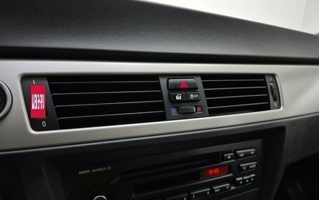 BMW 3 серия, 2011 год, 1 045 000 рублей, 17 фотография