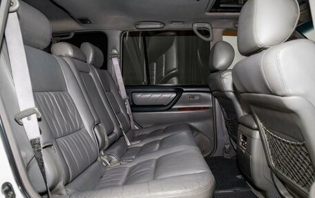 Toyota Land Cruiser 100 рестайлинг 2, 2005 год, 2 422 000 рублей, 7 фотография