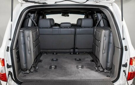 Toyota Land Cruiser 100 рестайлинг 2, 2005 год, 2 422 000 рублей, 19 фотография