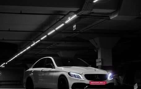 Mercedes-Benz C-Класс, 2015 год, 1 900 000 рублей, 1 фотография