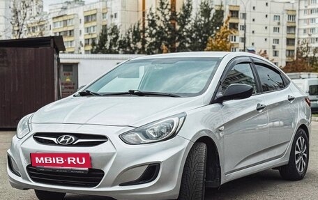 Hyundai Solaris II рестайлинг, 2013 год, 777 000 рублей, 3 фотография