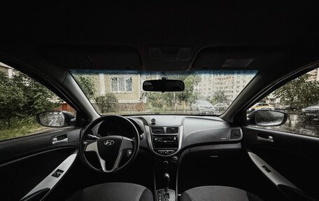 Hyundai Solaris II рестайлинг, 2013 год, 777 000 рублей, 10 фотография