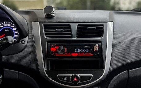 Hyundai Solaris II рестайлинг, 2013 год, 777 000 рублей, 11 фотография