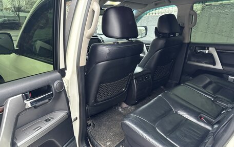 Toyota Land Cruiser 200, 2013 год, 3 950 000 рублей, 10 фотография