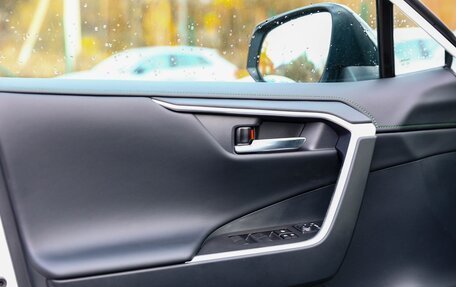 Toyota RAV4, 2025 год, 4 130 000 рублей, 8 фотография