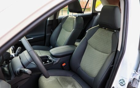 Toyota RAV4, 2025 год, 4 130 000 рублей, 12 фотография