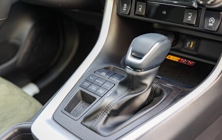 Toyota RAV4, 2025 год, 4 130 000 рублей, 15 фотография