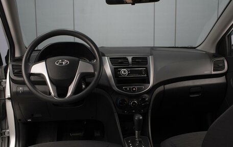Hyundai Solaris II рестайлинг, 2016 год, 990 000 рублей, 5 фотография