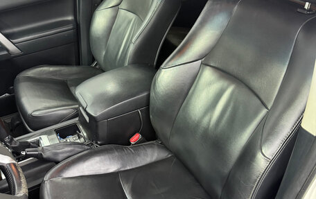 Toyota Land Cruiser Prado 150 рестайлинг 2, 2015 год, 3 570 000 рублей, 9 фотография