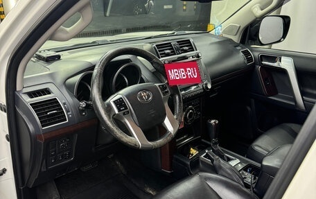 Toyota Land Cruiser Prado 150 рестайлинг 2, 2015 год, 3 570 000 рублей, 8 фотография