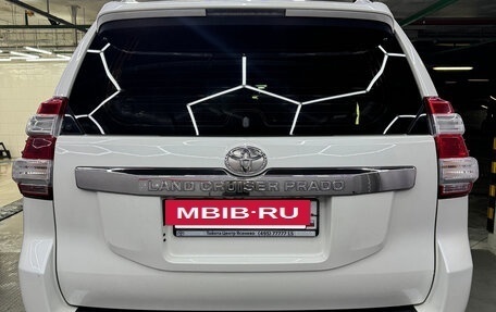 Toyota Land Cruiser Prado 150 рестайлинг 2, 2015 год, 3 570 000 рублей, 3 фотография