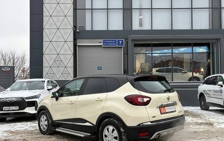 Renault Kaptur I рестайлинг, 2017 год, 1 285 000 рублей, 3 фотография