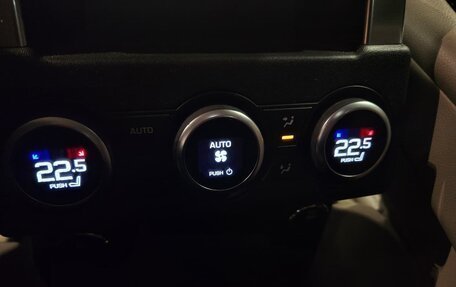 Land Rover Discovery IV, 2017 год, 2 700 000 рублей, 17 фотография