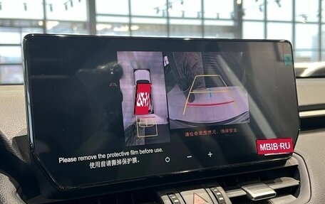 Toyota RAV4, 2025 год, 3 990 000 рублей, 17 фотография