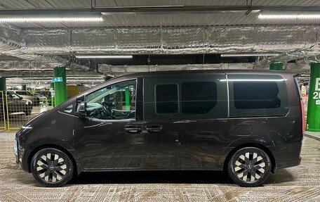 Hyundai Staria, 2023 год, 6 000 000 рублей, 4 фотография