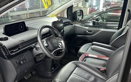 Hyundai Staria, 2023 год, 6 000 000 рублей, 24 фотография