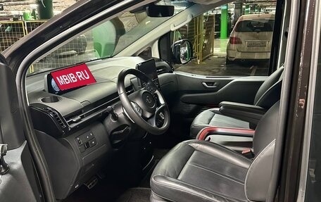 Hyundai Staria, 2023 год, 6 000 000 рублей, 17 фотография