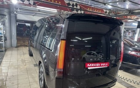 Hyundai Staria, 2023 год, 6 000 000 рублей, 12 фотография