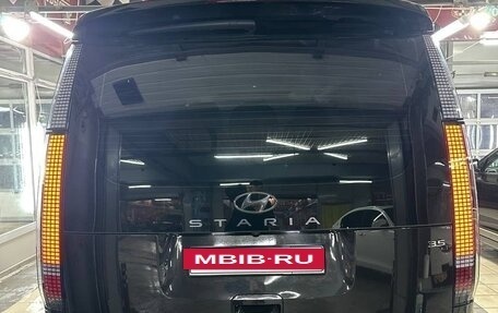 Hyundai Staria, 2023 год, 6 000 000 рублей, 13 фотография