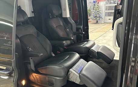 Hyundai Staria, 2023 год, 6 000 000 рублей, 28 фотография