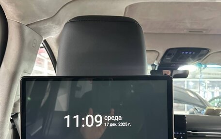 Hyundai Staria, 2023 год, 6 000 000 рублей, 34 фотография