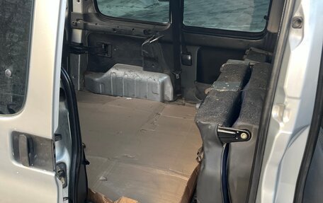 Peugeot Partner II рестайлинг 2, 2007 год, 200 000 рублей, 9 фотография