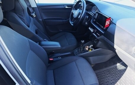 Volkswagen Polo VI (EU Market), 2021 год, 1 270 000 рублей, 1 фотография