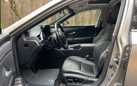 Lexus ES VII, 2020 год, 3 400 000 рублей, 25 фотография