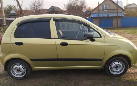 Chevrolet Spark III, 2009 год, 365 000 рублей, 3 фотография