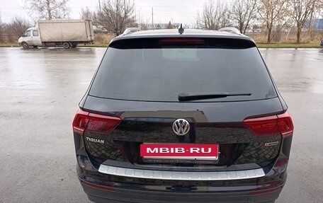 Volkswagen Tiguan II, 2018 год, 2 650 000 рублей, 4 фотография