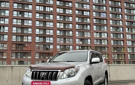 Toyota Land Cruiser Prado 150 рестайлинг 2, 2010 год, 1 900 000 рублей, 1 фотография