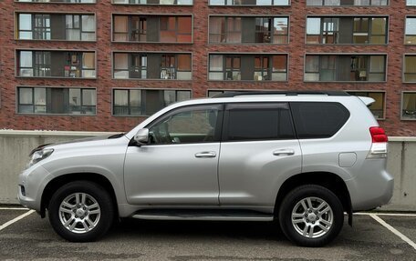 Toyota Land Cruiser Prado 150 рестайлинг 2, 2010 год, 1 900 000 рублей, 9 фотография