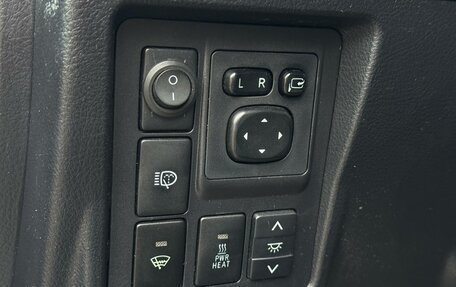 Toyota Land Cruiser Prado 150 рестайлинг 2, 2010 год, 1 900 000 рублей, 15 фотография