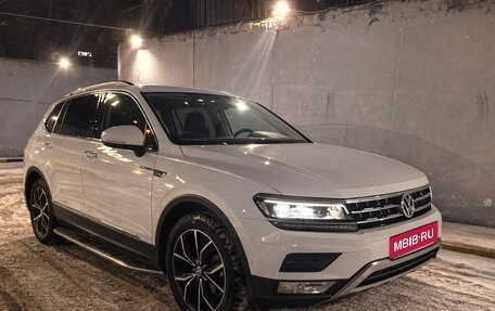 Volkswagen Tiguan II, 2019 год, 3 500 000 рублей, 1 фотография