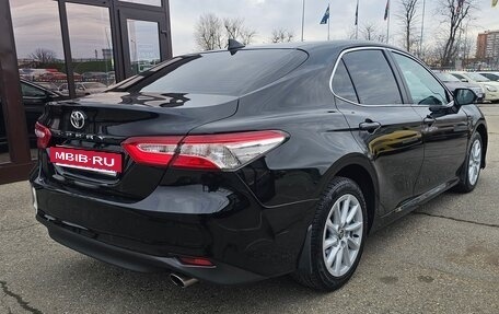 Toyota Camry, 2021 год, 2 450 000 рублей, 7 фотография