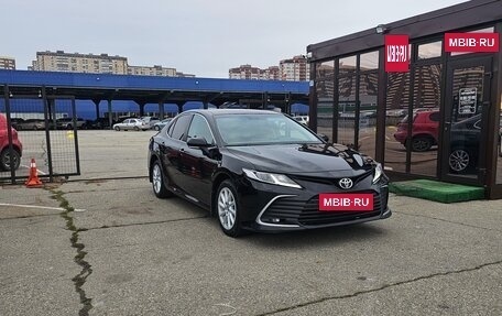 Toyota Camry, 2021 год, 2 450 000 рублей, 4 фотография