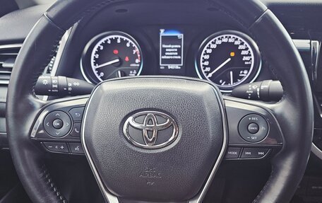 Toyota Camry, 2021 год, 2 450 000 рублей, 20 фотография