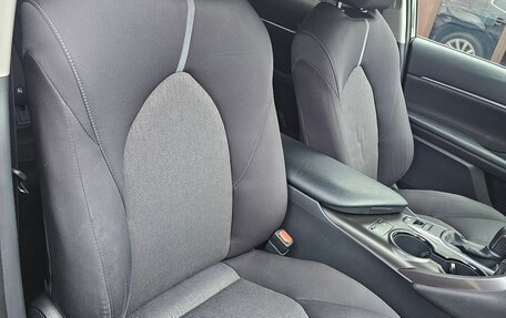 Toyota Camry, 2021 год, 2 450 000 рублей, 24 фотография