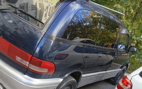 Toyota Estima III рестайлинг -2, 1992 год, 300 000 рублей, 7 фотография