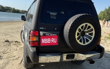 Mitsubishi Pajero III рестайлинг, 1992 год, 550 000 рублей, 3 фотография