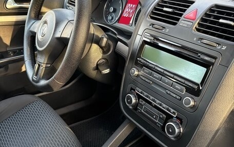 Volkswagen Jetta VI, 2010 год, 670 000 рублей, 3 фотография