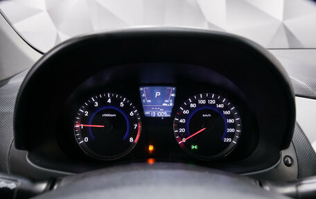 Hyundai Solaris II рестайлинг, 2011 год, 760 000 рублей, 11 фотография