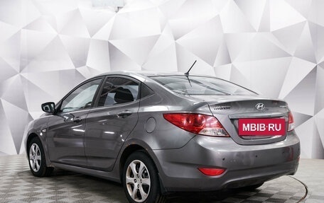 Hyundai Solaris II рестайлинг, 2011 год, 760 000 рублей, 3 фотография