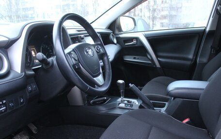 Toyota RAV4, 2017 год, 2 599 990 рублей, 9 фотография