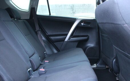 Toyota RAV4, 2017 год, 2 599 990 рублей, 22 фотография