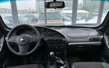 Chevrolet Niva I рестайлинг, 2015 год, 699 000 рублей, 10 фотография