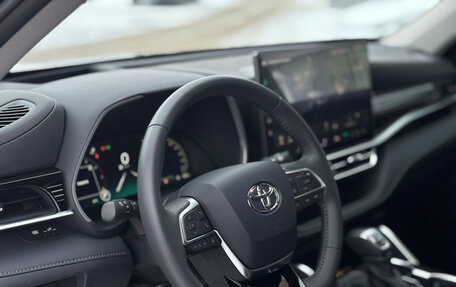 Toyota Highlander, 2025 год, 5 890 000 рублей, 10 фотография