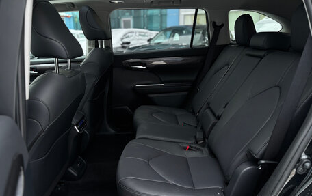 Toyota Highlander, 2025 год, 5 890 000 рублей, 18 фотография