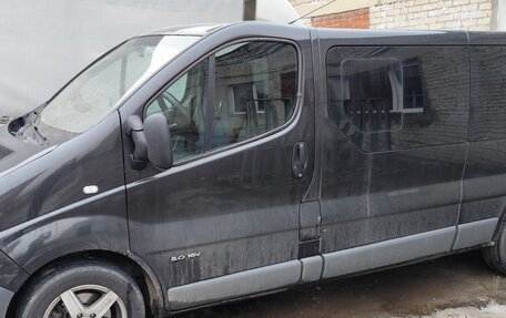 Renault Trafic, 2010 год, 1 750 000 рублей, 2 фотография