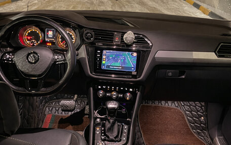 Volkswagen Tiguan II, 2019 год, 3 500 000 рублей, 13 фотография